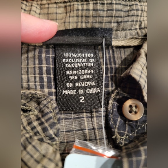 TORRID Green Plaid Studded Button Down Top Size 2 - Picture 10 of 10